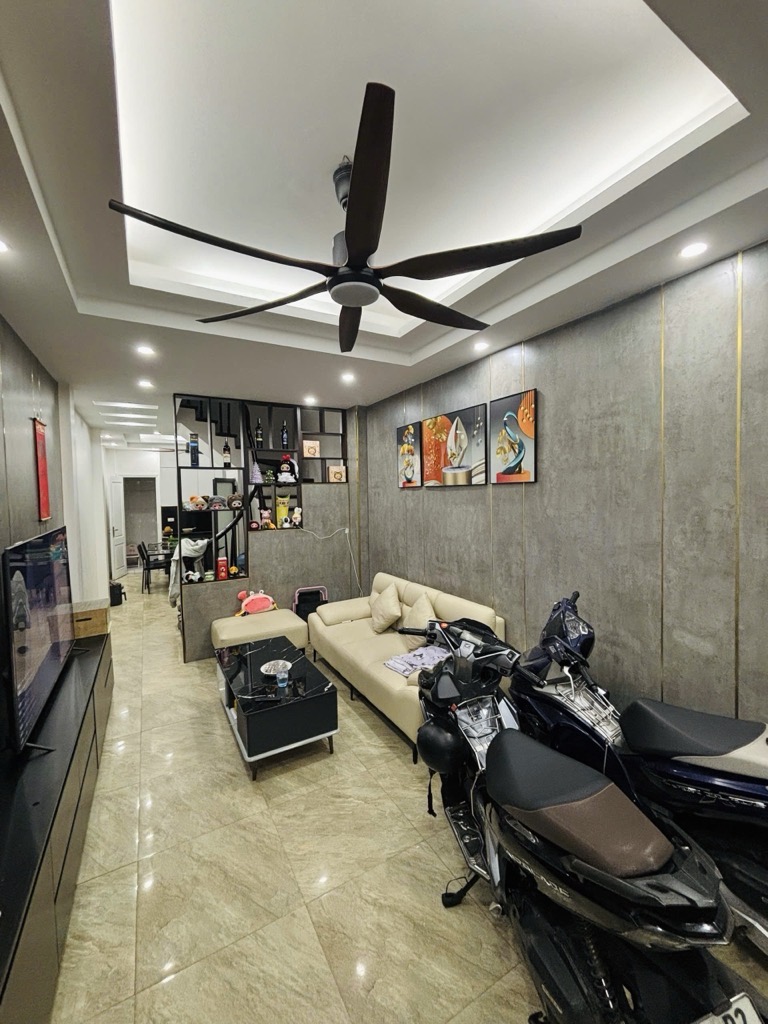 SIÊU PHẨM BA ĐÌNH - 5 TẦNG MỚI ĐẸP - NGÕ THÔNG KINH DOANH - Ô TÔ - 2 MẶT THOÁNG - FULL NỘI THẤT CAO CẤP