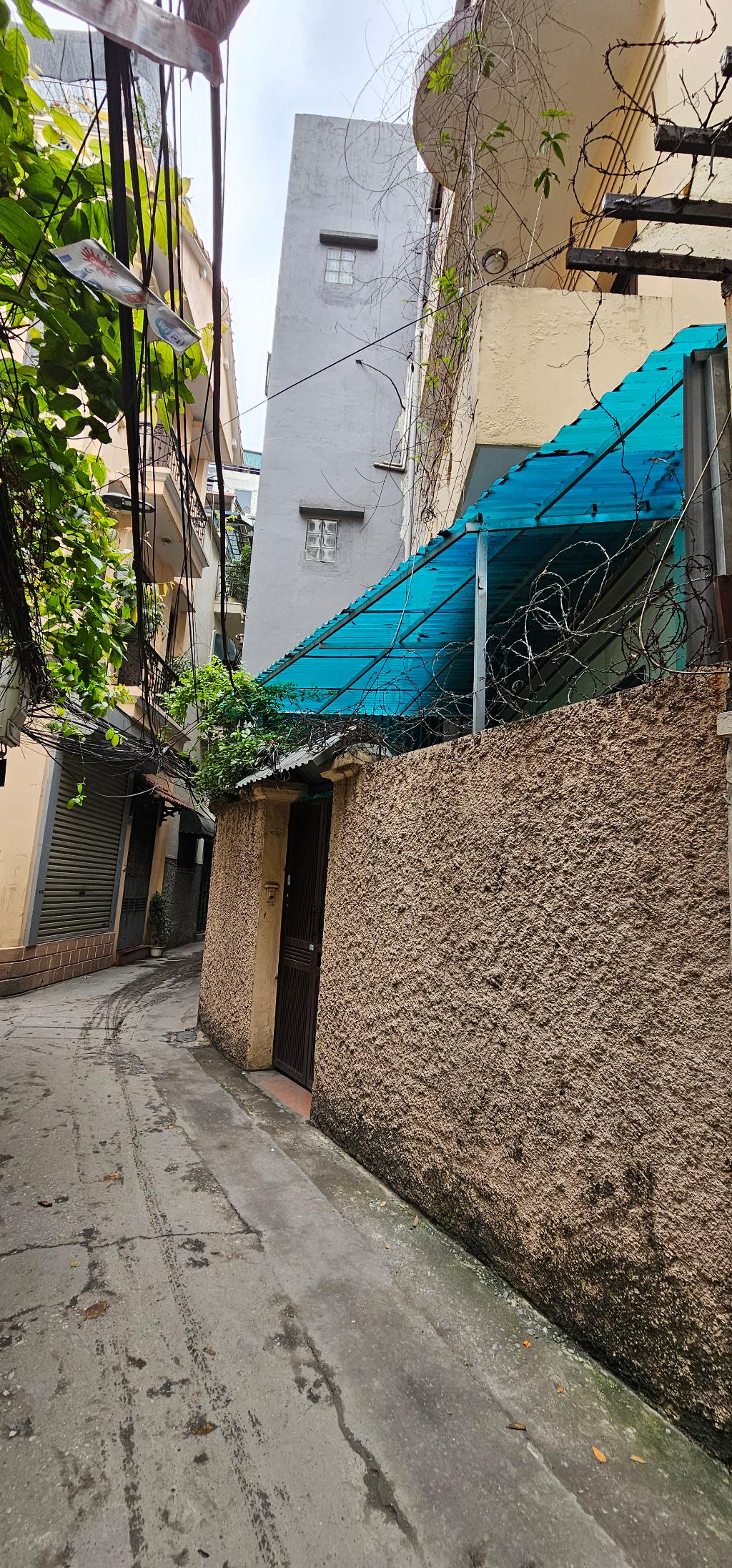 BÁN ĐẤT TẶNG NHÀ 3 TẦNG - NGÕ SIÊU RỘNG - CÁCH MẶT PHỐ 50M - MẶT TIỀN QUYỀN LỰC