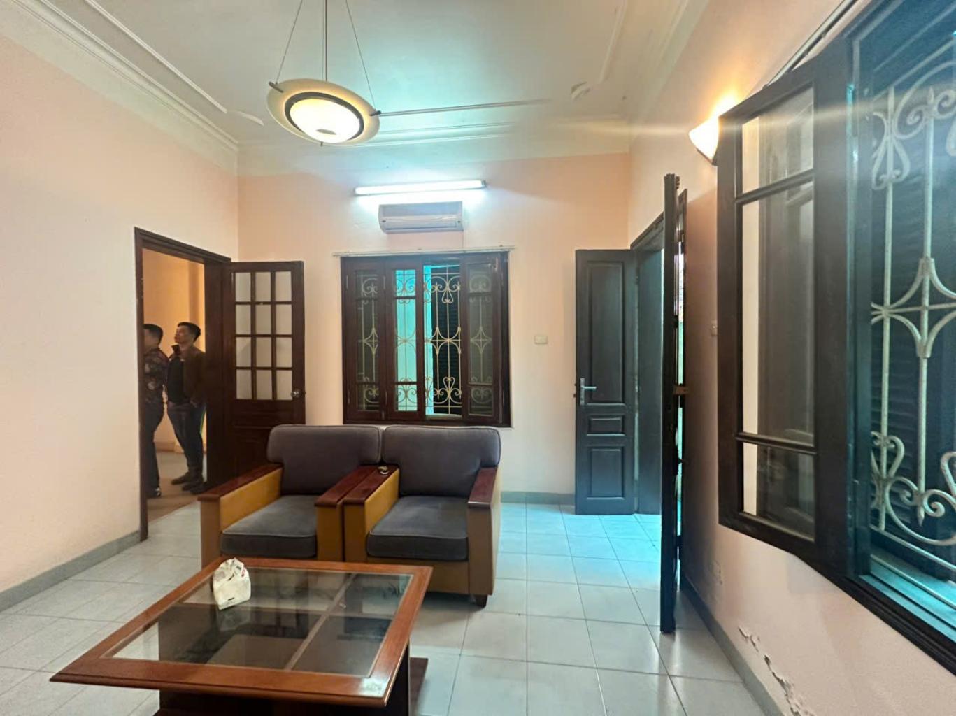 BÁN ĐẤT TẶNG NHÀ 3 TẦNG - NGÕ SIÊU RỘNG - CÁCH MẶT PHỐ 50M - MẶT TIỀN QUYỀN LỰC