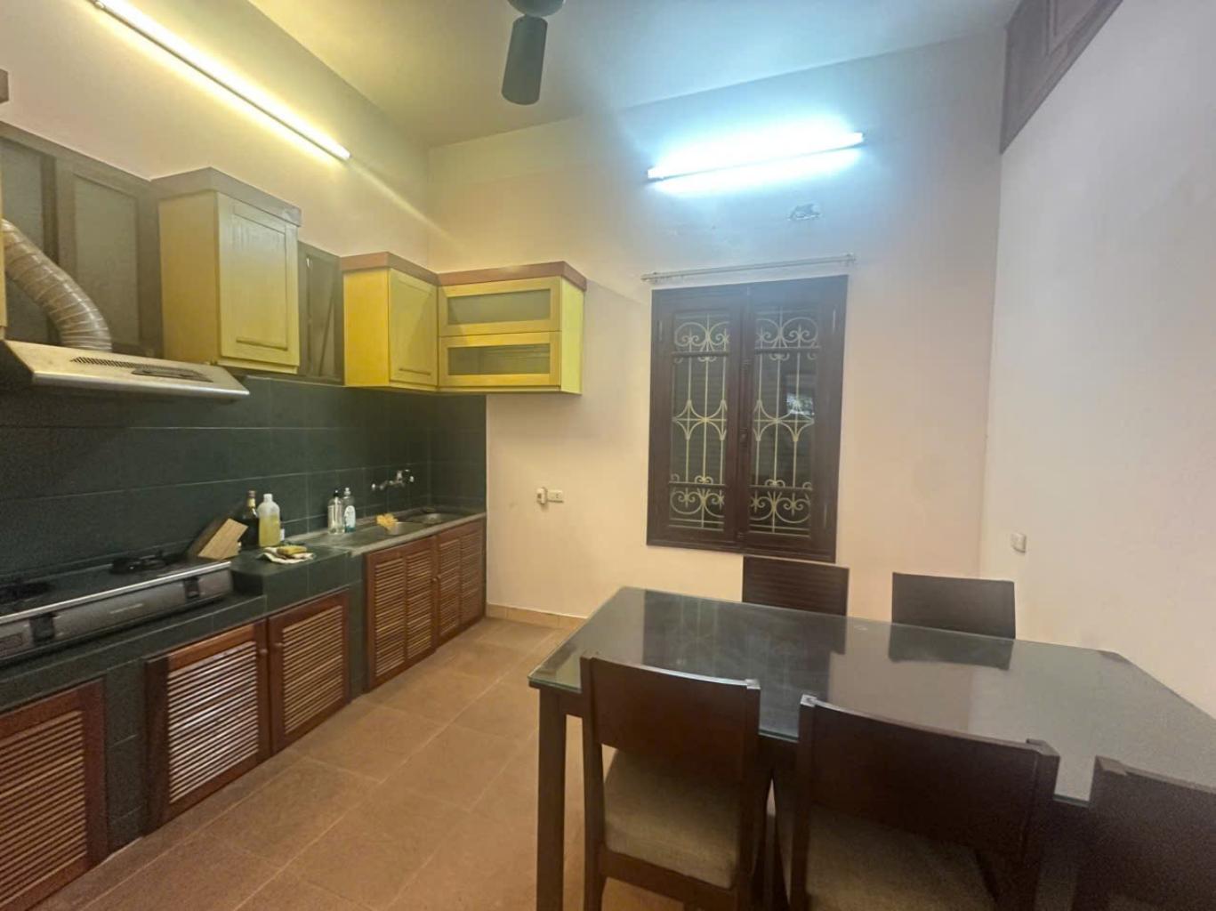 BÁN ĐẤT TẶNG NHÀ 3 TẦNG - NGÕ SIÊU RỘNG - CÁCH MẶT PHỐ 50M - MẶT TIỀN QUYỀN LỰC