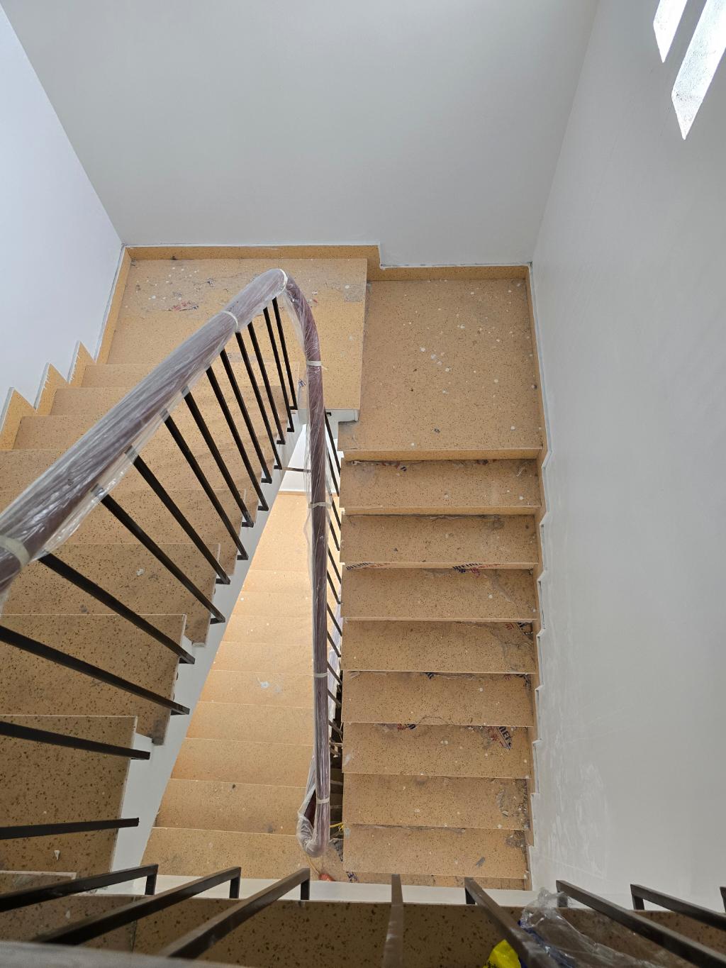 BÁN TOÀ NHÀ 9 TẦNG - LÔ GÓC 2 THOÁNG VĨNH VIỄN - Ô TÔ TRÁNH NHAU THOẢI MÁI 