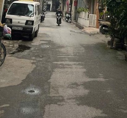 NHÀ XÂY MỚI ĐẸP - THÔNG SỐ VÀNG - 7 TẦNG THANG MÁY - NGÕ THÔNG - KINH DOANH - OTO QUA NHÀ - 20M RA CÔNG VIÊN 1/6 - 5M RA OTO TRÁNH