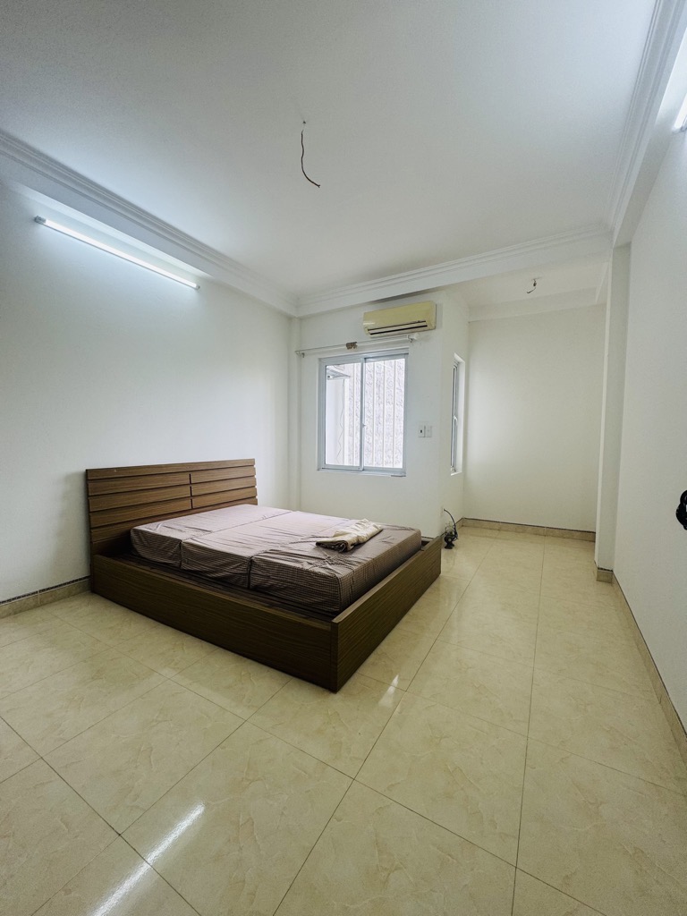 NHÀ CÁCH ĐƯỜNG Ô TÔ 40M - NHÀ THOÁNG ĐẸP DÂN XÂY