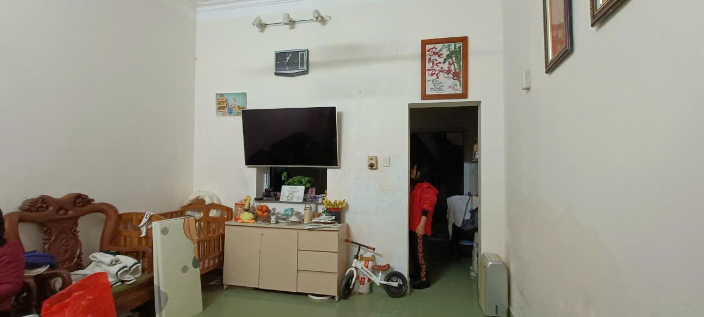 NHÀ DÂN XÂY GẦN PHỐ - MẶT NGÕ RỘNG THOÁNG - TRƯỚC NHÀ 3 GÁC TRÁNH