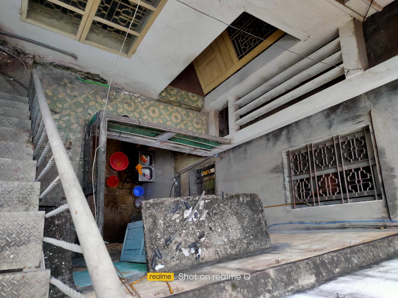  BÁN ĐẤT TẶNG NHÀ CŨ - MẶT NGÕ CHỢ - KINH DOANH BUÔN BÁN SẦM UẤT - TIỆN ÍCH BẠT NGÀN