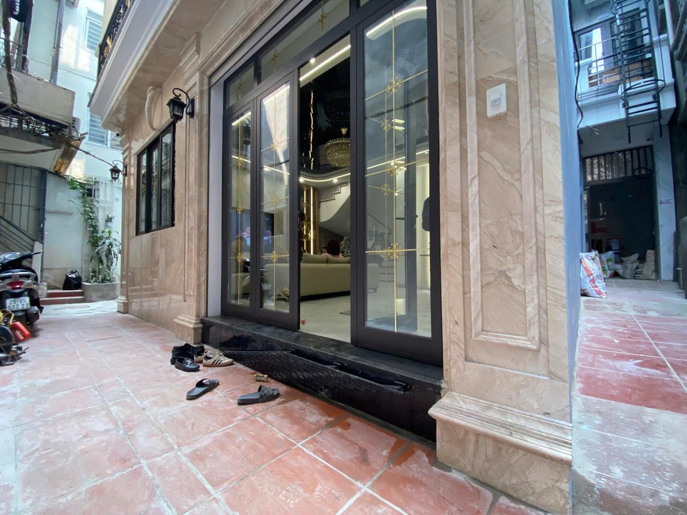 NHÀ RIÊNG 3 MẶT THOÁNG VĨNH VIỄN - 6 TẦNG THANG MÁY - THIẾT KẾ ĐẲNG CẤP - NỞ HẬU - CÁCH Ô TÔ 30M