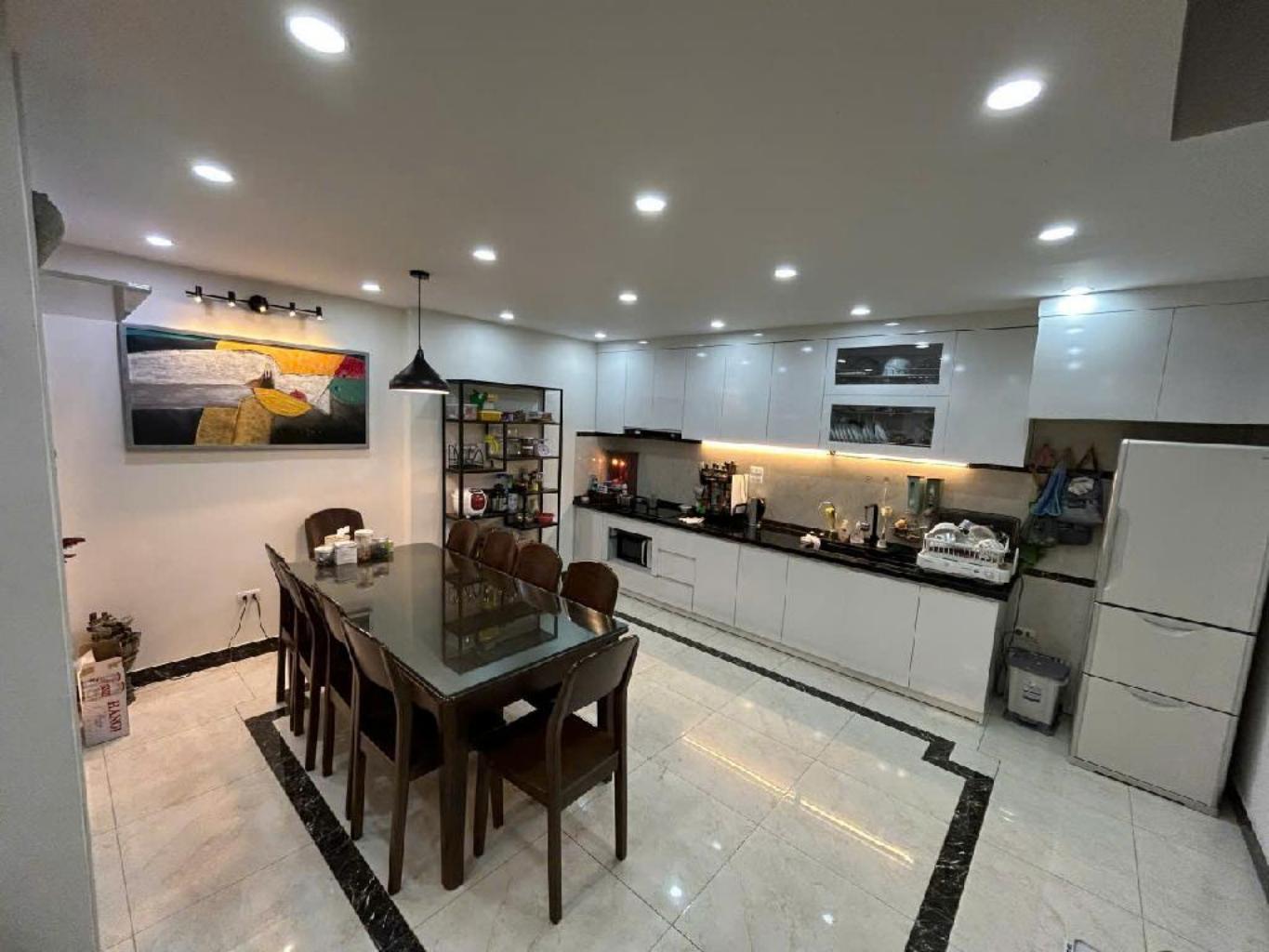 NHÀ Ở NGÕ RỘNG THOÁNG - 50M RA PHỐ - CÓ THỂ LẮP THANG MÁY - NHÀ ĐẸP DÂN XÂY - FULL NỘI THẤT