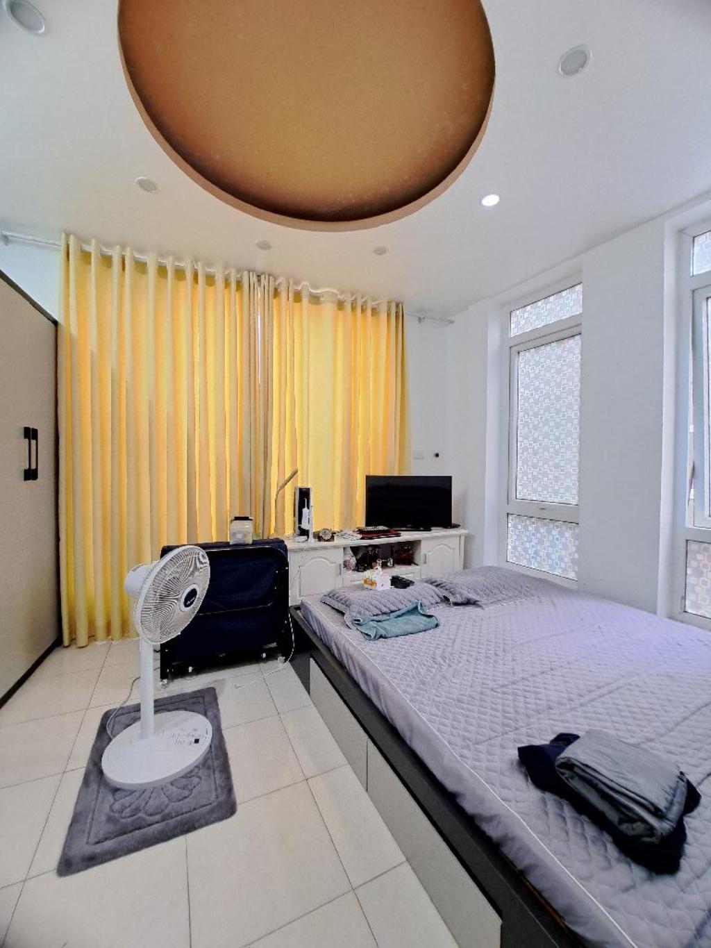 NHÀ ĐẸP Ở LUÔN - Ô TÔ CÁCH 10M - LÔ GÓC 2 THOÁNG - GẦN CHỢ, TRƯỜNG