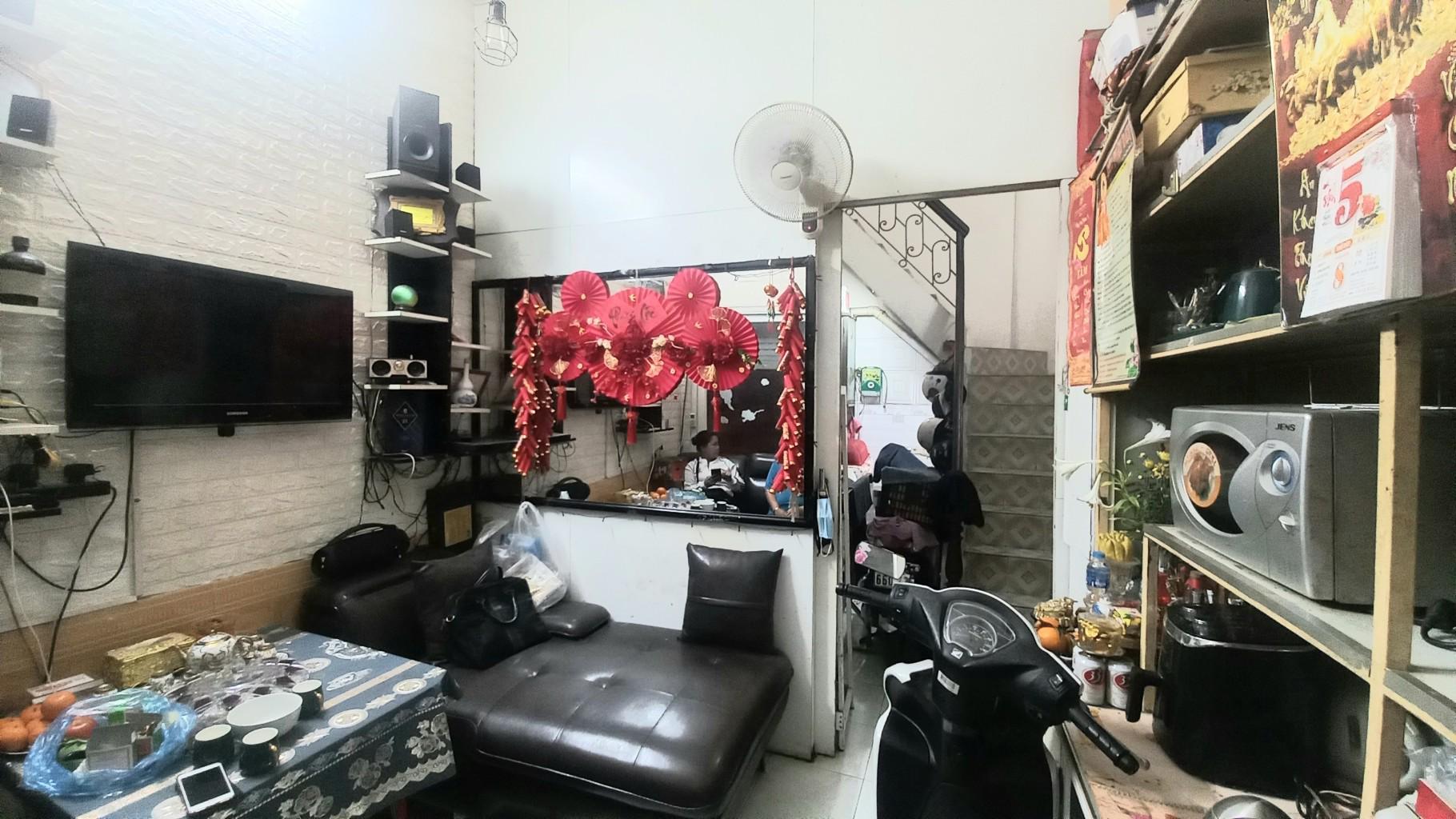 NHÀ MẶT NGÕ Ô TÔ LÝ THUYẾT - LÔ GÓC 2 MẶT NGÕ - SAU 5 NHÀ RA Ô TÔ TRÁNH 