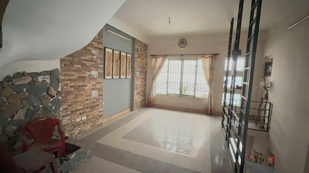 NHÀ ĐẸP PHỐ ĐỘI CẤN - NGÕ TRƯỚC NHÀ 3M - MẶT TIỀN 5.3M - CẠNH CHỢ CỐNG VỊ - 30M RA Ô TÔ