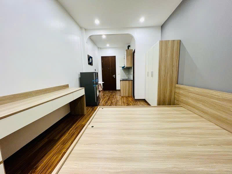 GẦN PHỐ - GẦN Ô TÔ - 2 MẶT THOÁNG - NGÕ THÔNG - KINH DOANH SẦM UẤT - SỔ PHÂN LÔ - TOÀ CCMN 7 TẦNG THANG MÁY