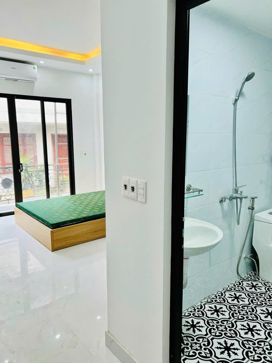 CCMN 6 TẦNG THANG MÁY - LÔ GÓC 3 MẶT THOÁNG - ĐẦY ĐỦ PCCC - GẦN PHỐ - 16 PHÒNG FULL NỘI THẤT - DÒNG TIỀN 90 TRIỆU/THÁNG