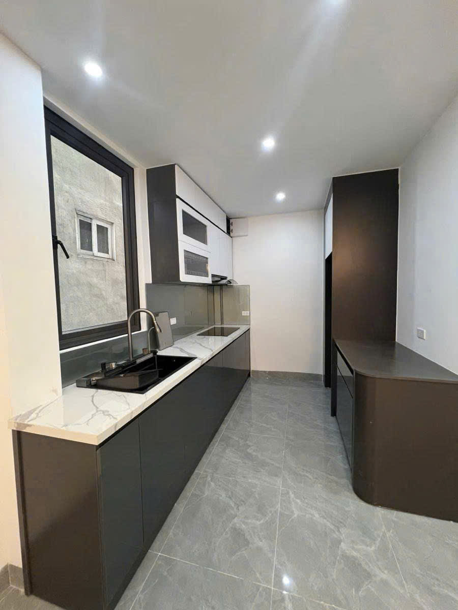 TOÀ CCMN 7 TẦNGTHANG MÁY - MẶT TIỀN 10M - 10 CĂN HỘ STUDIO FULL NỘI THẤT - DOANH THU 90 TRIỆU/ THÁNG - SỔ VUÔNG