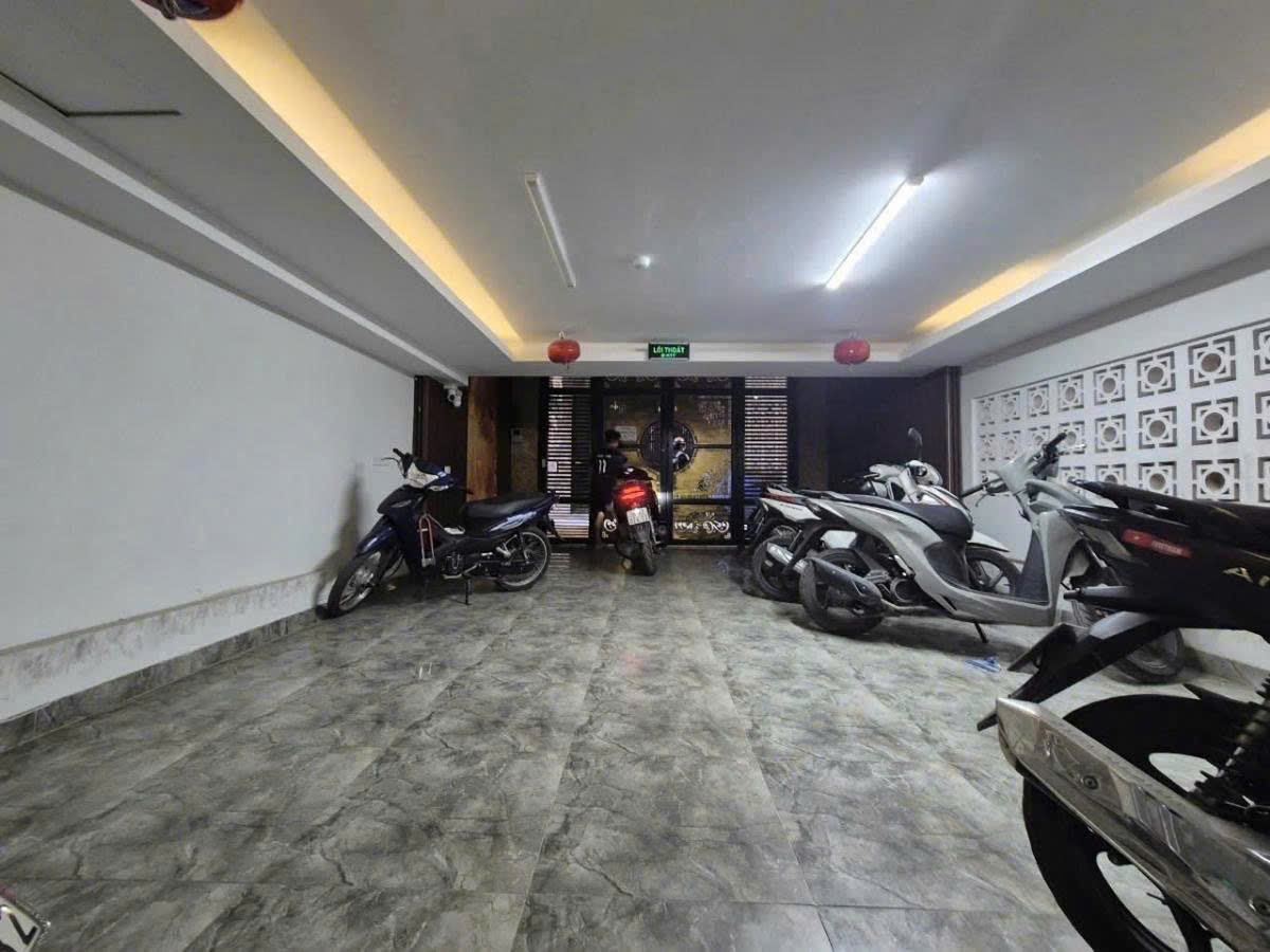 TOÀ CHDV XÂY MỚI 7 TẦNG THANG MÁY - CÁCH PHỐ 30M - 10 CĂN HỘ FULL NỘI THẤT - DOANH THU 60 TRIỆU/THÁNG