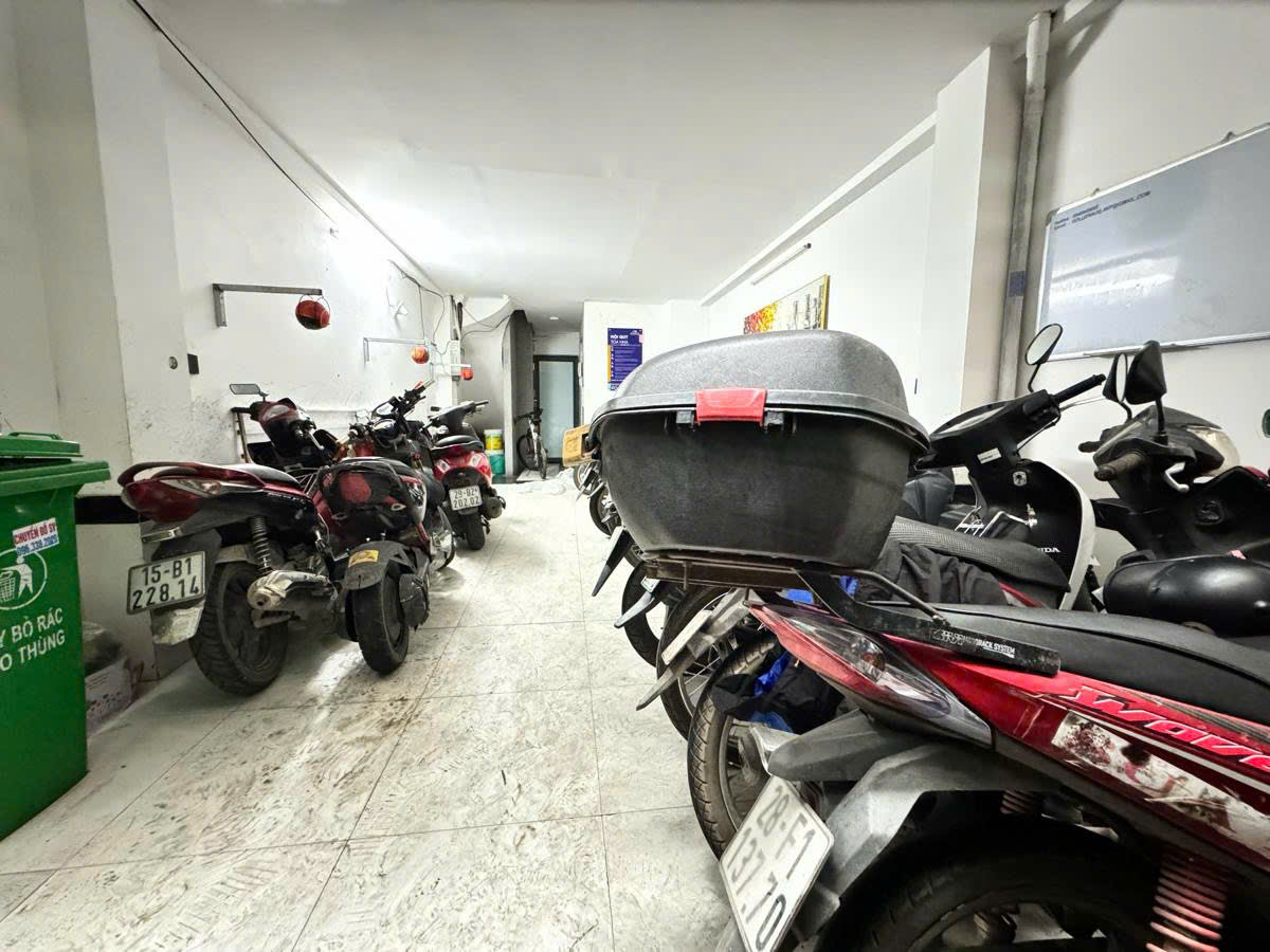 TOÀ CCMN CẦU GIẤY - 7 TẦNG THANG MÁY - 11 PHÒNG KHÉP KÍN - HỆ THỐNG PCCC ĐẦY ĐỦ - 50M RA PHỐ - DÒNG TIỀN 850 TRIỆU/ NĂM - SỔ VUÔNG ĐẸP.