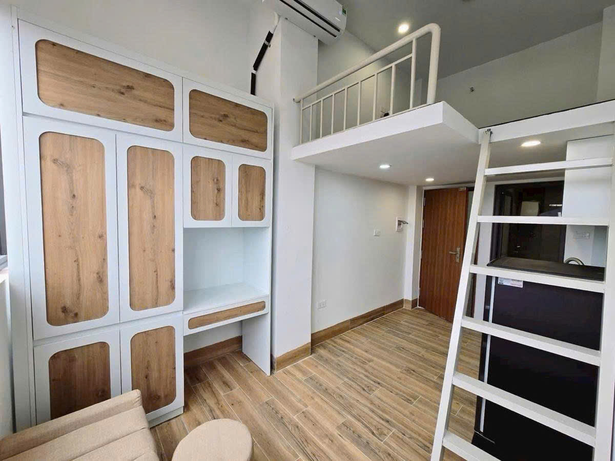 HÀNG HIẾM - TOÀ CCMN XÂY MỚI TT CẦU GIẦY - 6 TẦNG THANG MÁY - CÁCH PHỐ 30M - OTO ĐỖ CỬA - 15 PHÒNG FULL ĐỒ ĐẸP