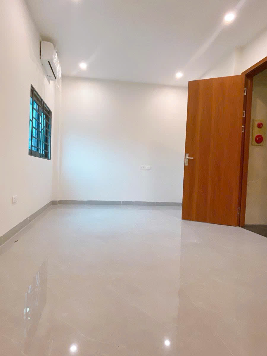 SIÊU PHẨM CCMN 7 TẦNG THANG MÁY MỚI KOONG - 11 PHÒNG KHÉP KÍN - ĐẦY ĐỦ PCCC - FULL NỘI THẤT XỊN - DÒNG TIỀN 70TR/ THÁNG