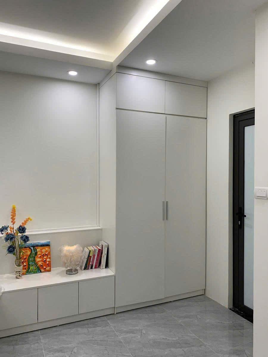 BÁN TOÀ CCMN 6 TẦNG THANG MÁY - 9 PHÒNG KHÉP KÍN - 25M RA MẶT PHỐ - NGÕ 3.5M RỘNG THOÁNG - NHÀ MỚI TINH