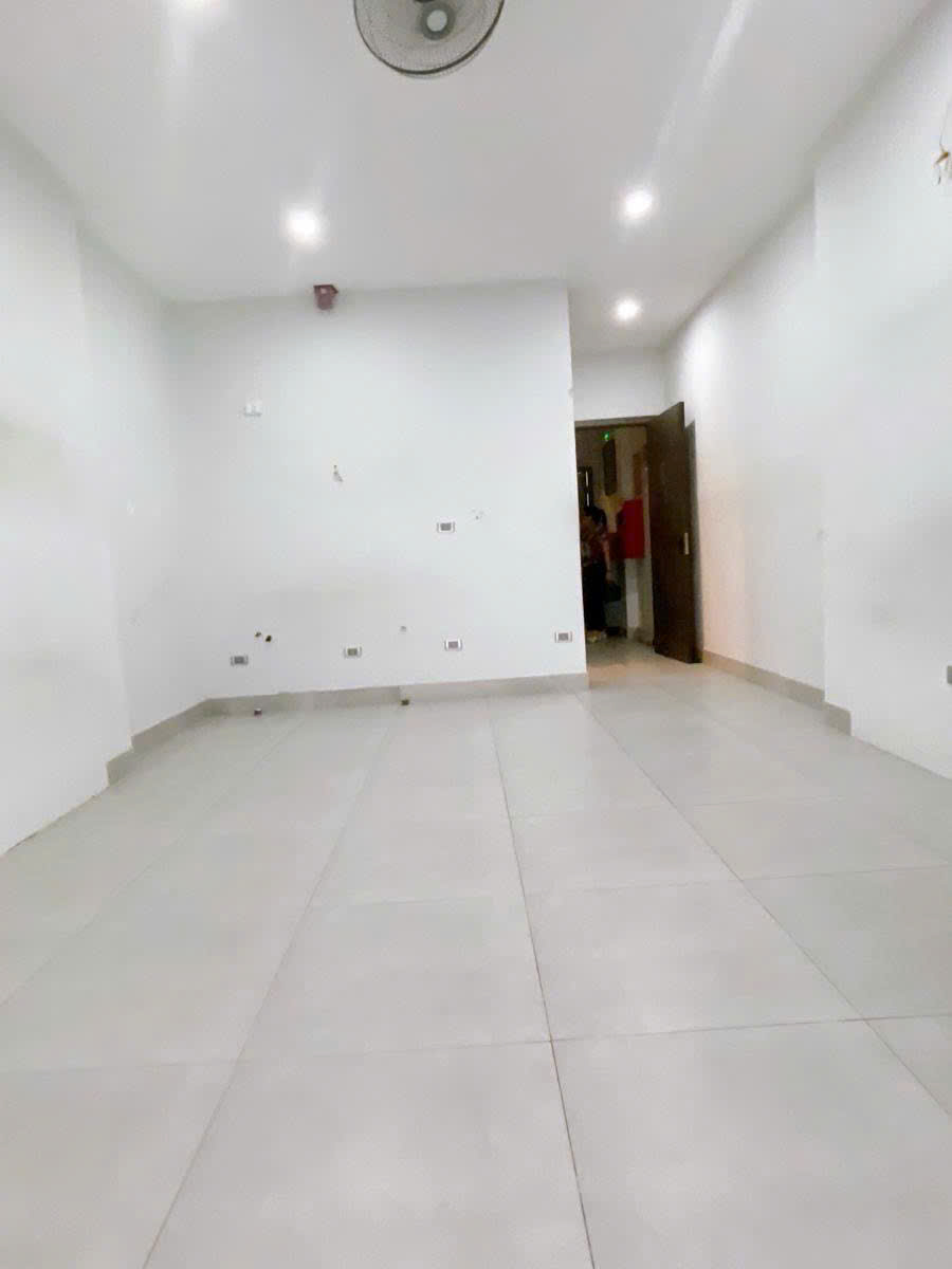 SIÊU PHẨM CHDV 7 TẦNG THANG MÁY - 10 PHÒNG KHÉP KÍN - DÒNG TIỀN 60TR/ THÁNG - Ô TÔ TRÁNH CÁCH 20M - NGÕ THÔNG