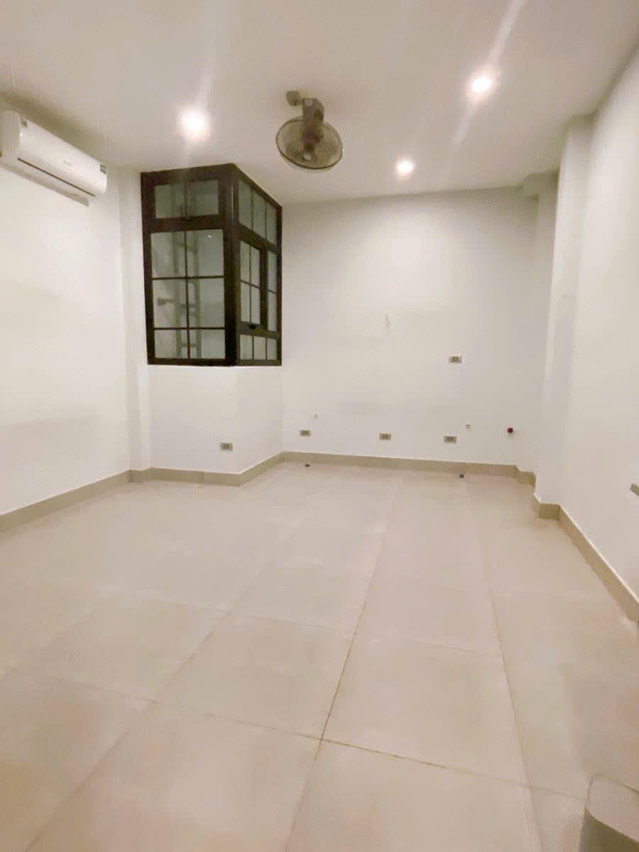 SIÊU PHẨM CHDV 7 TẦNG THANG MÁY - 10 PHÒNG KHÉP KÍN - DÒNG TIỀN 60TR/ THÁNG - Ô TÔ TRÁNH CÁCH 20M - NGÕ THÔNG