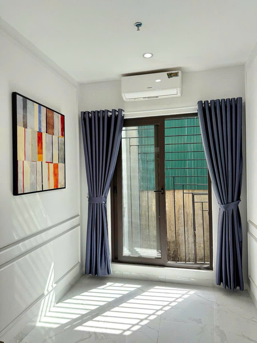 BÁN CCMN 8 TẦNG THANG MÁY - HAI MẶT THOÁNG - 18 PHÒNG FULL NỘI THẤT - DOANH THU 1.1 TỶ/NĂM