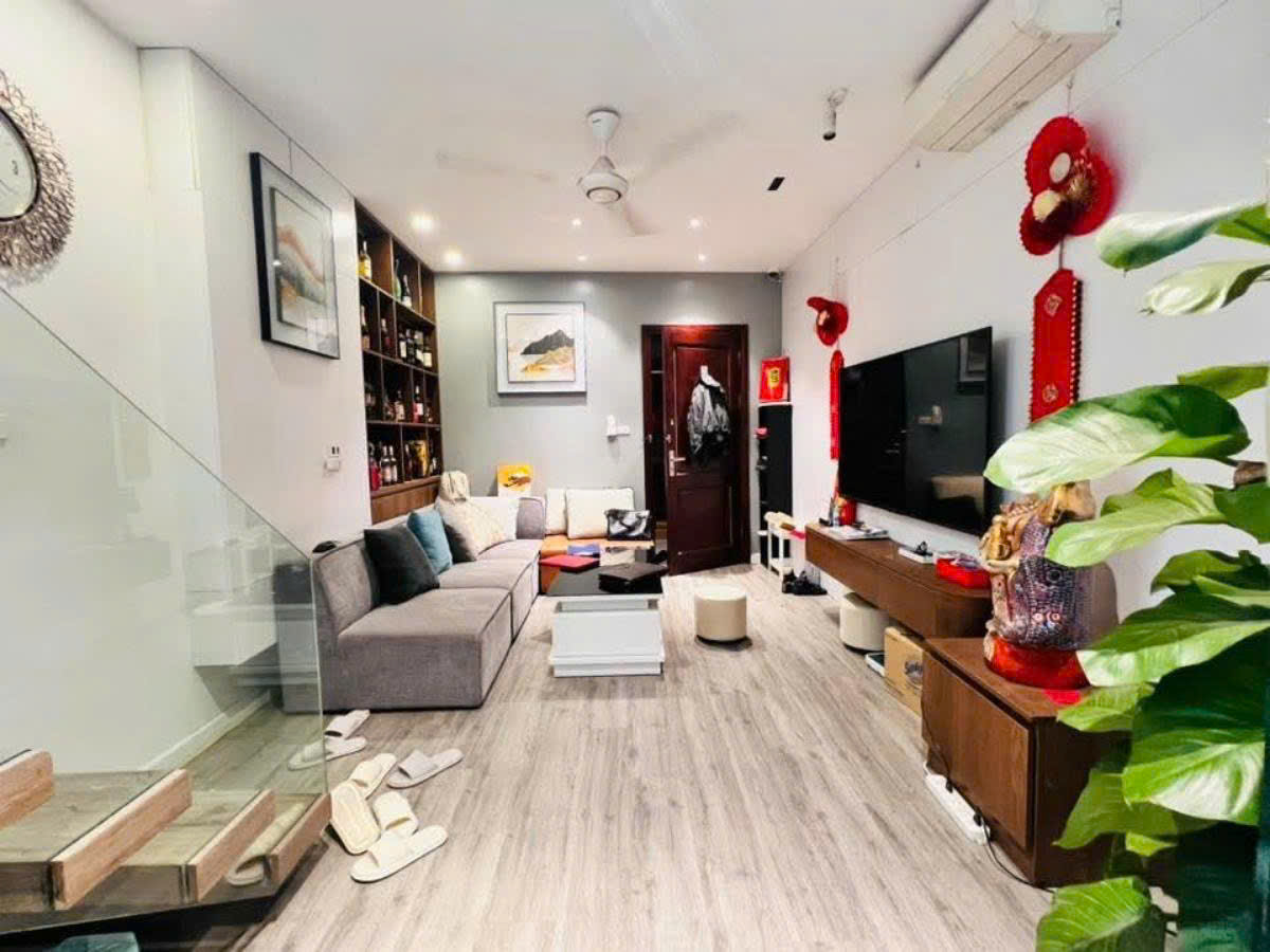 MẶT NGÕ KINH DOANH - 7T THANG MÁY - SỔ ĐẸP - NGÕ THÔNG - GẦN Ô TÔ - TRƯỚC NHÀ 6M THOÁNG RỘNG