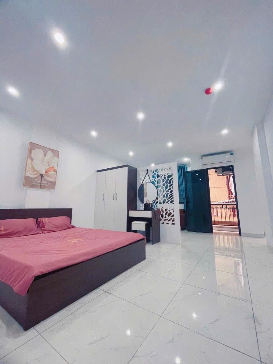 TOÀ NHÀ CCMN 7 TẦNG THANG MÁY - LÔ GÓC 2 MẶT NGÕ - DÒNG TIỀN ỔN ĐỊNH HƠN 1 TỶ/NĂM - PCCC, LỐI THOÁT HIỂM CHUẨN QUY ĐỊNH