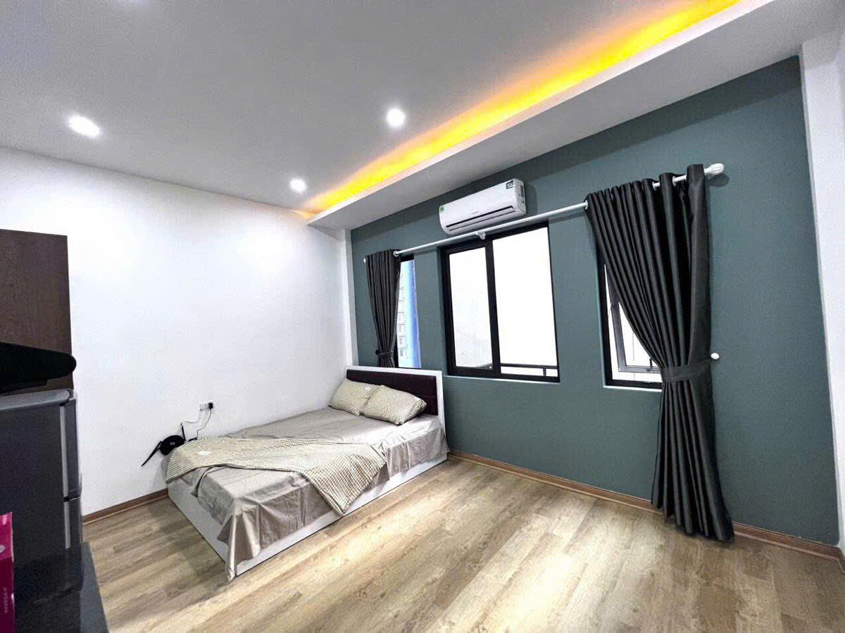 TOÀ CCMN - LÔ GÓC - 3 THOÁNG VĨNH VIỄN - GẦN PHỐ - NGÕ THÔNG KINH DOANH - 9 PN KHÉP KÍN - DOANH THU 50 TRIỆU/THÁNG