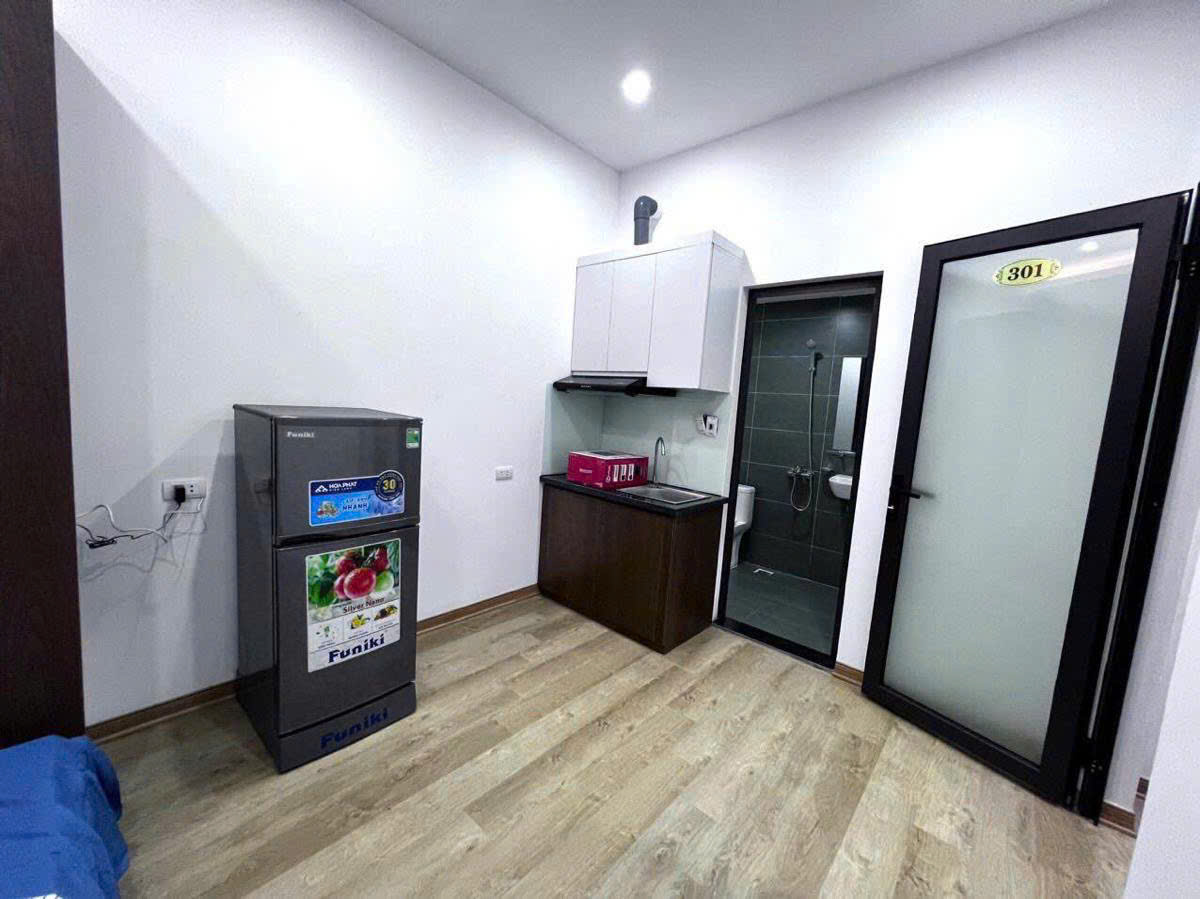 TOÀ CCMN - LÔ GÓC - 3 THOÁNG VĨNH VIỄN - GẦN PHỐ - NGÕ THÔNG KINH DOANH - 9 PN KHÉP KÍN - DOANH THU 50 TRIỆU/THÁNG