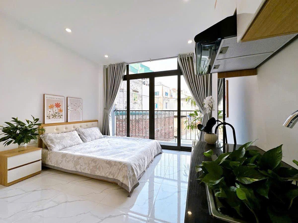 SIÊU PHẨM CCMN 6 TẦNG THANG MÁY - 19 PHÒNG - DOANH THU 1.2 TỶ /NĂM - 3 MẶT THOÁNG