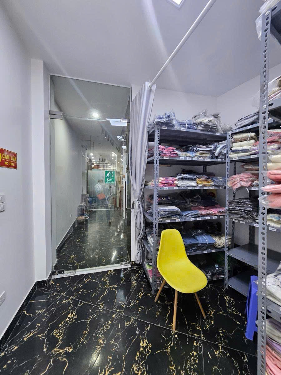 BÁN TOÀ NHÀ MẶT PHỐ VỌNG - VỈA HÈ - KINH DOANH - VĂN PHÒNG - 9 TẦNG - THÔNG SÀN - THANG MÁY - ĐẦY ĐỦ GPXD, PCCC