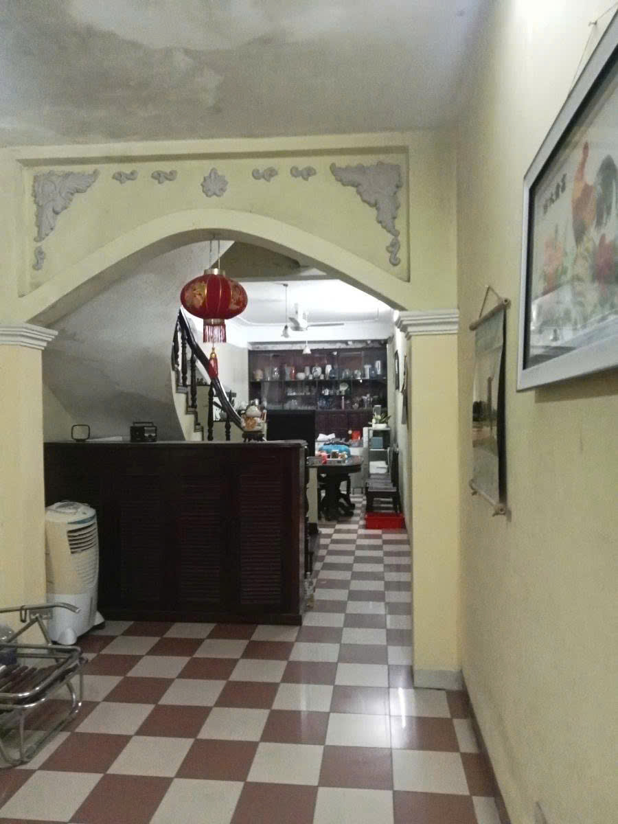 BÁN NHÀ MẶT PHỐ HOÀNG HOA THÁM - TẶNG 1 MẶT NGÕ Ô TÔ - SỔ VUÔNG PHÂN LÔ HOA HẬU