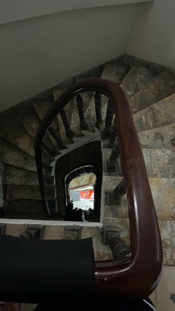 BÁN NHÀ DÂN XÂY PHỐ TÔN ĐỨC THẮNG - NGÕ XE BA GÁC TRÁNH - VÀI BƯỚC CHÂN RA PHỐ