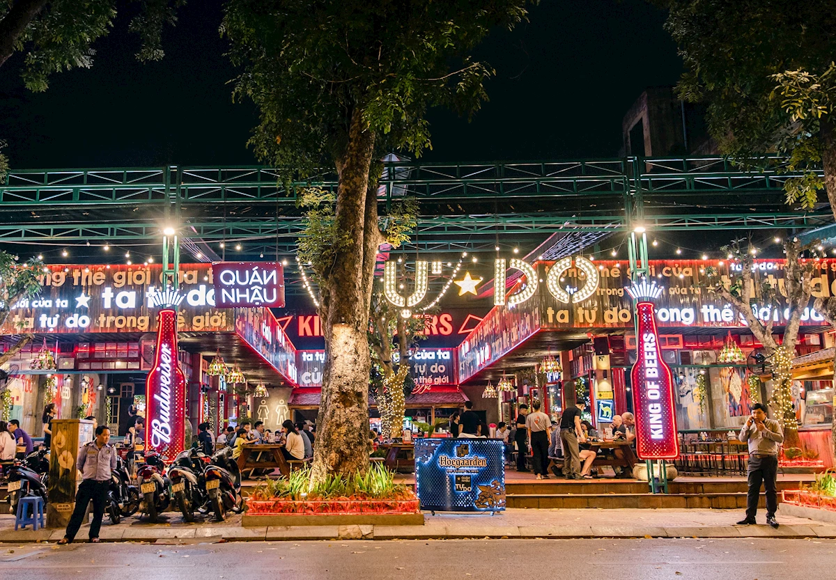 Quán Tự Do - Phó Đức Chính